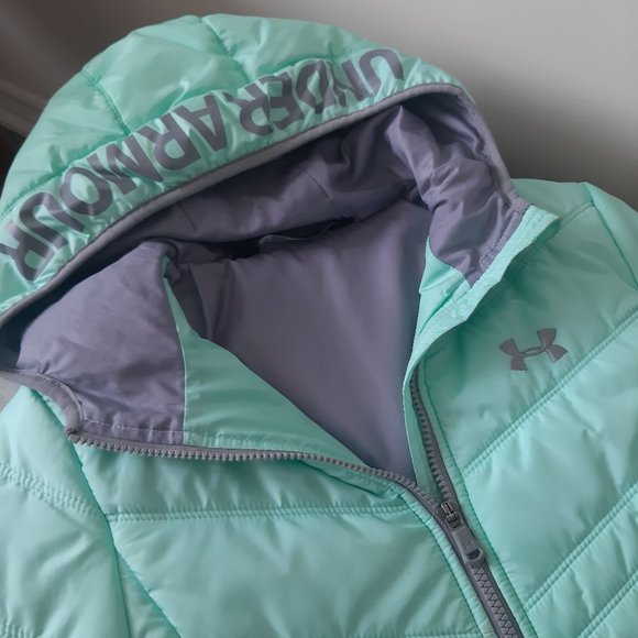 Under Armor Coldgear Puffer Lightweight, Waterproof, and Windproof Jacket - Picture 1 of 12
